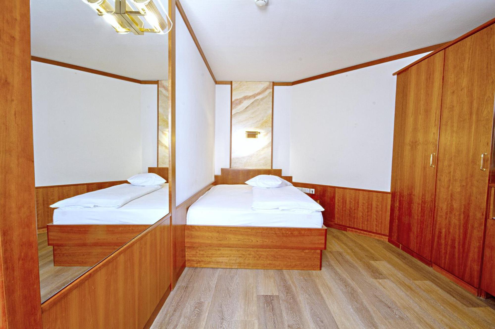 Vienna Sporthotel 4*